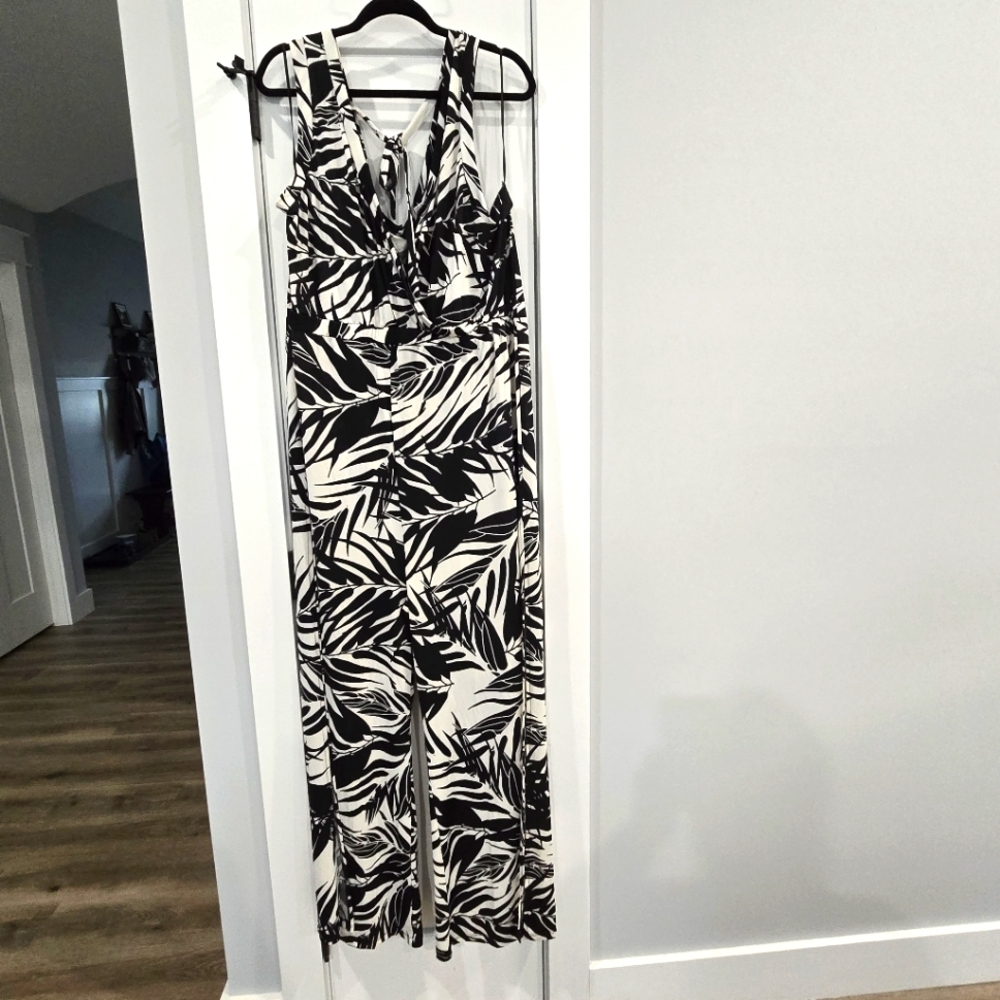 26. Venus jumpsuit